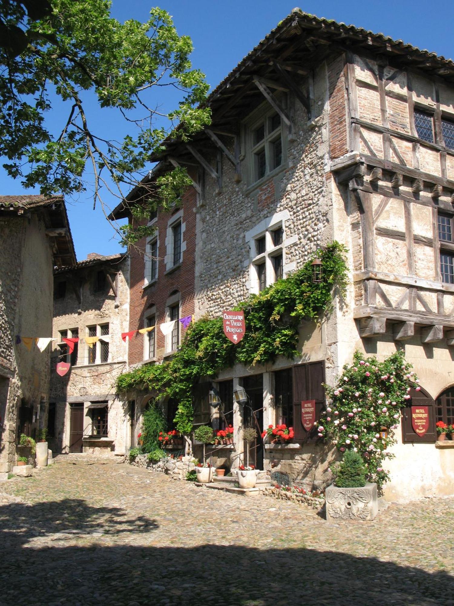 Hostellerie Du Vieux Pérouges Εξωτερικό φωτογραφία