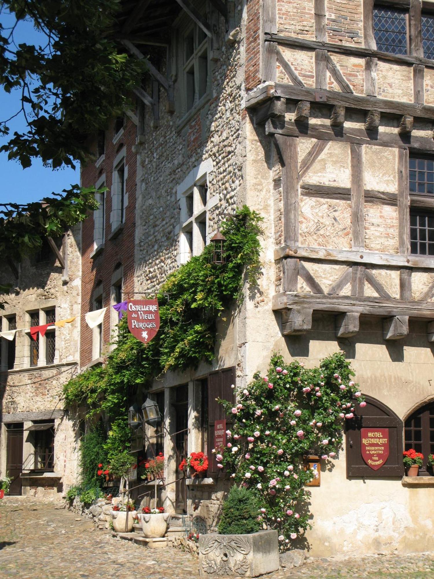 Hostellerie Du Vieux Pérouges Εξωτερικό φωτογραφία