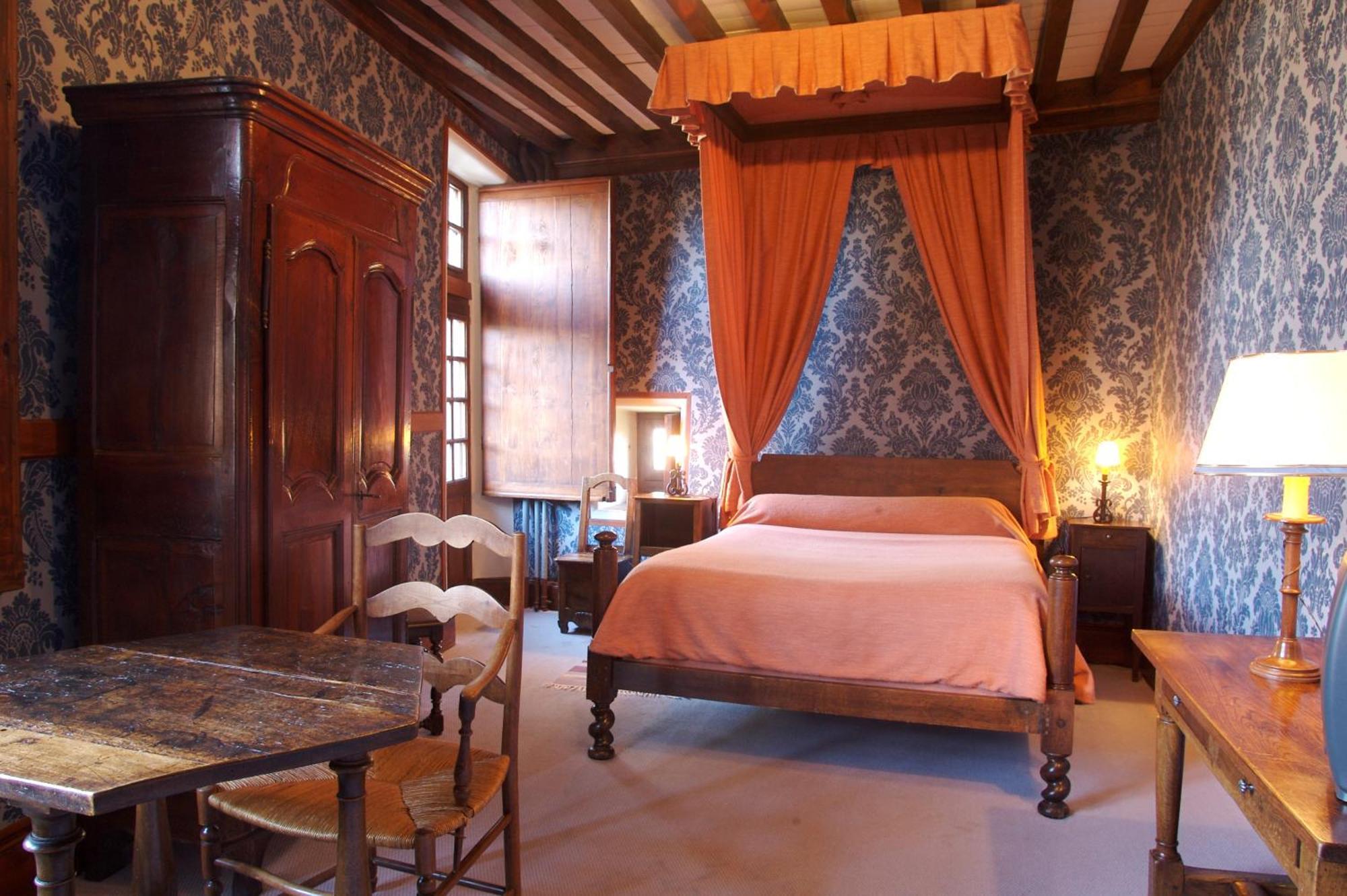 Hostellerie Du Vieux Pérouges Δωμάτιο φωτογραφία