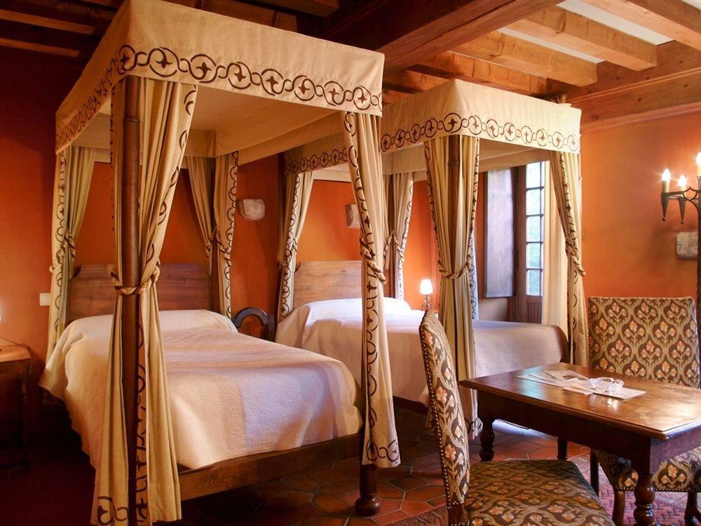 Hostellerie Du Vieux Pérouges Εξωτερικό φωτογραφία