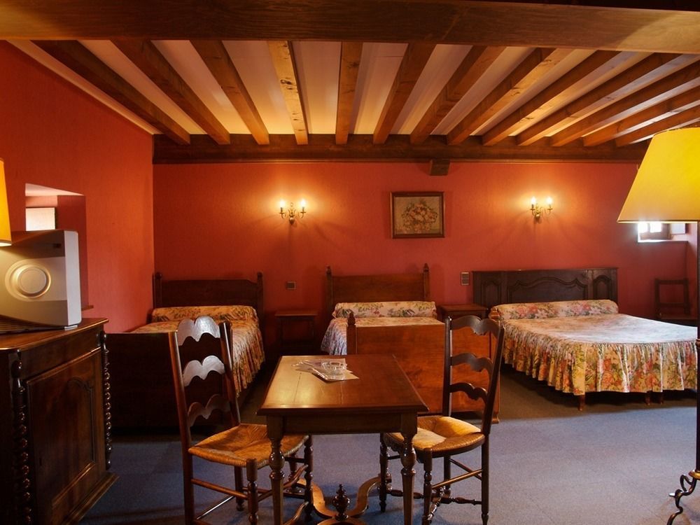 Hostellerie Du Vieux Pérouges Εξωτερικό φωτογραφία