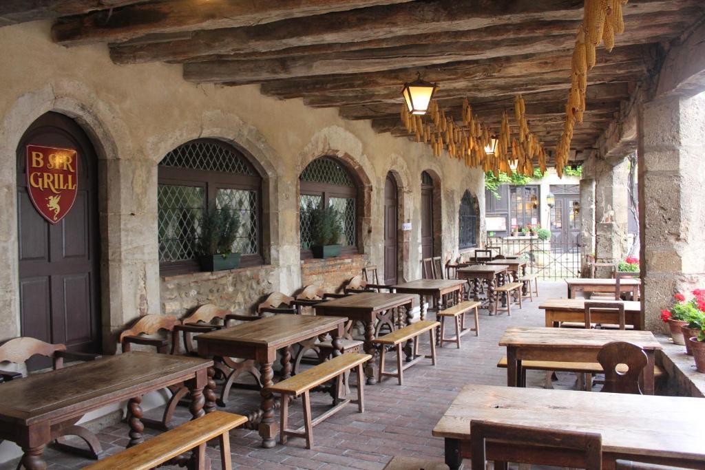 Hostellerie Du Vieux Pérouges Εξωτερικό φωτογραφία